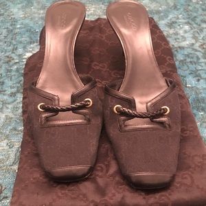 Gucci vintage sandals